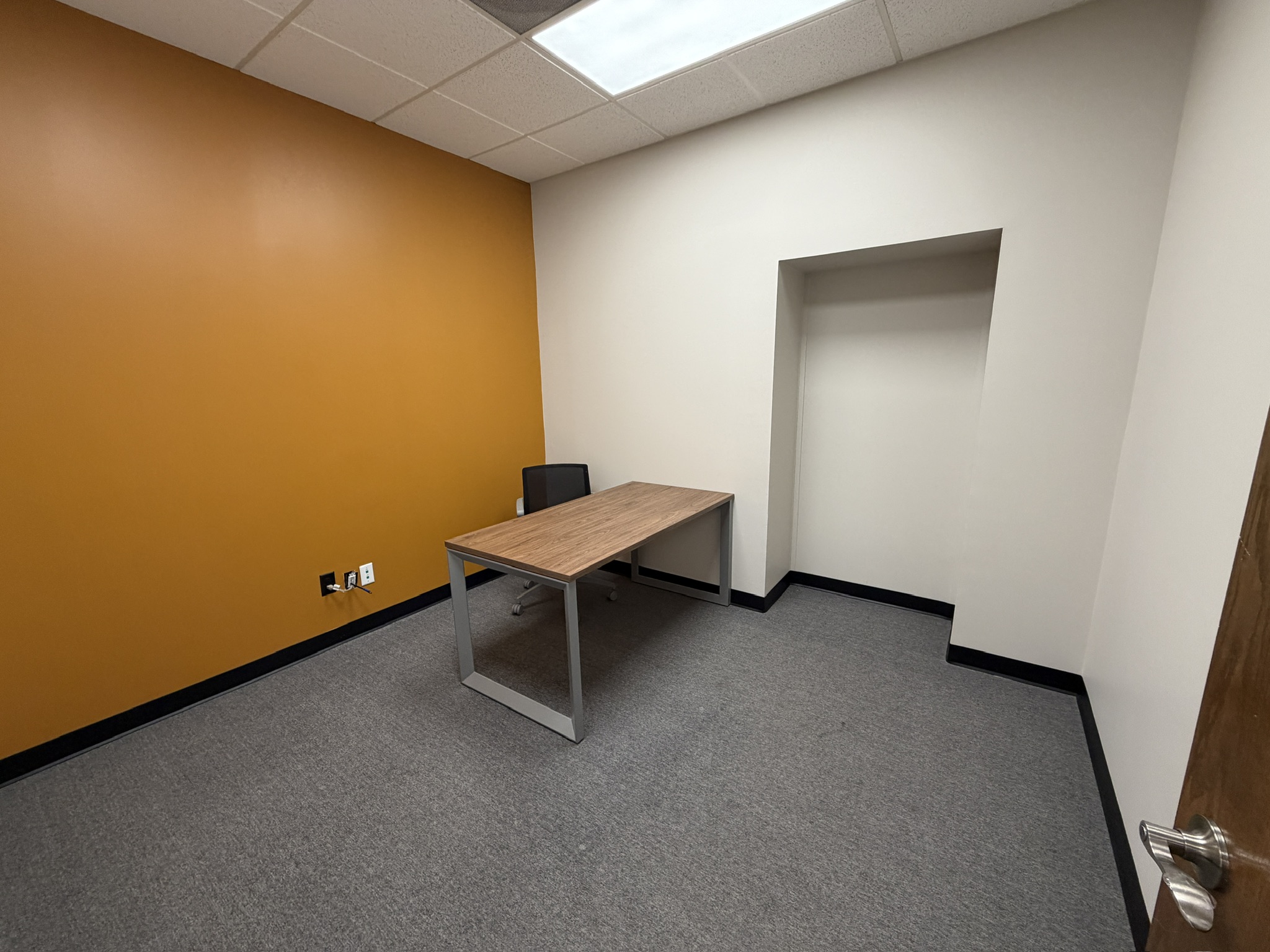 The Dockside Den Private Office at Harbor Hub